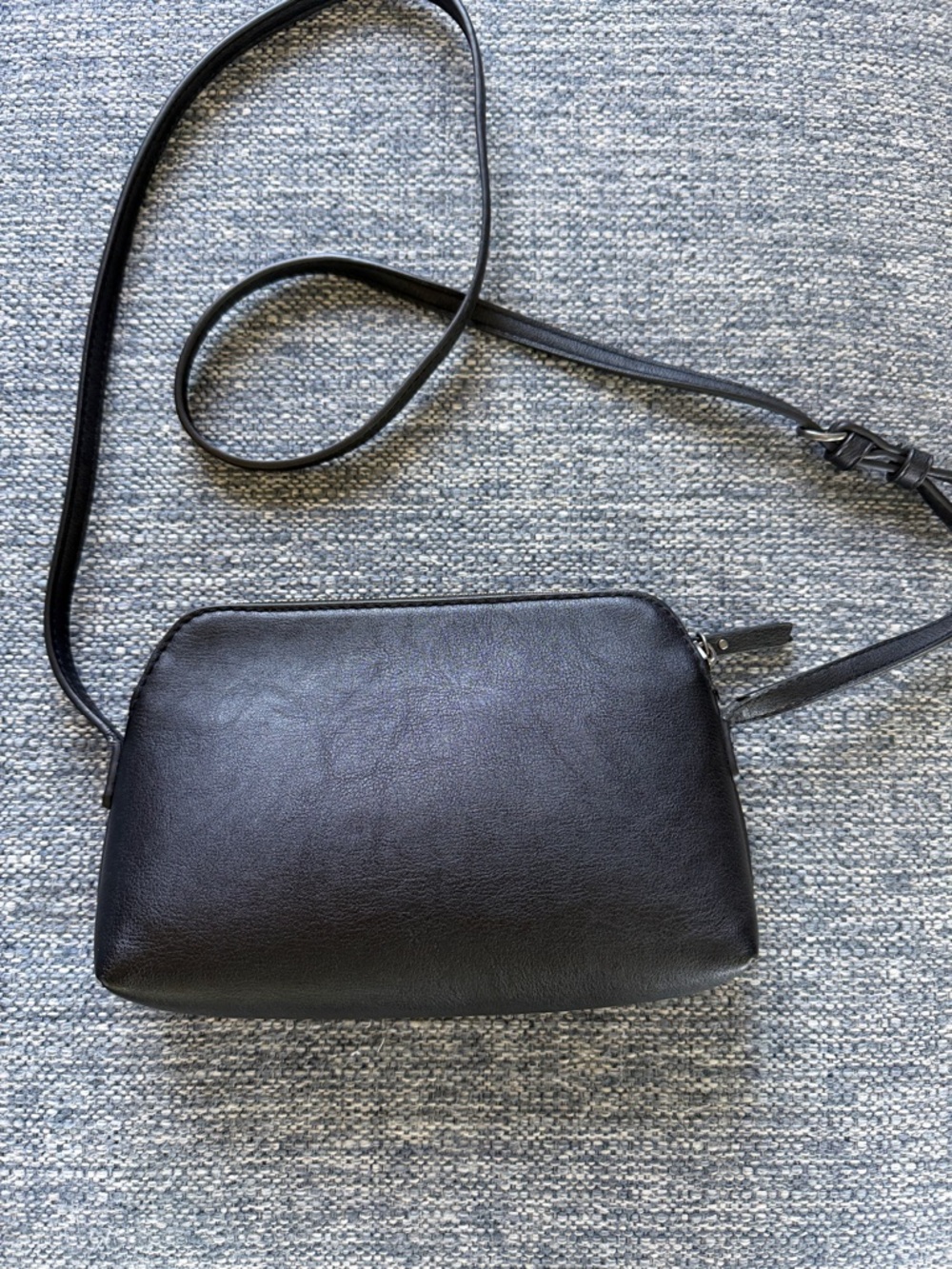 Universal Thread Black Smooth Crossbody Bag